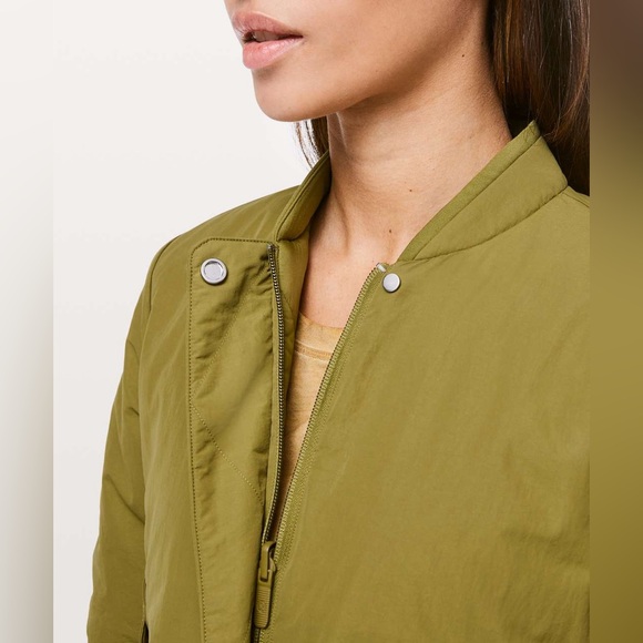 Lululemon Warm Two Ways Quilted Reversible Bomber Jacket Mossy 4 - Picture 5 of 15